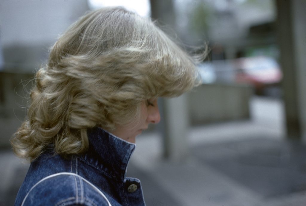 Scopri lo shag moderno 2026, il taglio scalato e versatile che unisce stile, movimento e personalità, perfetto per chi vuole essere alla moda senza rinunciare alla praticità.